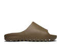 Yeezy slide brown size 4